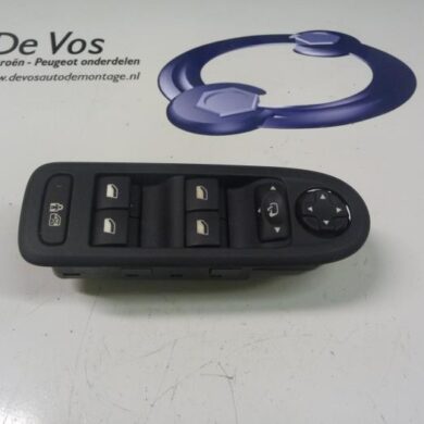 Peugeot 308 1.6 16V THP 150 Multi-functional window switch 2008 649028