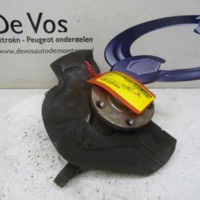 Peugeot 807 2.0 16V Fusee rechts-voor 2006 364767