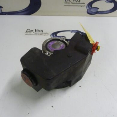 Peugeot 206 1.6 16V Power steering pump NFU 2003 4007KX