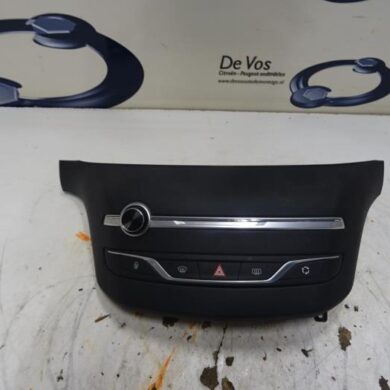 Peugeot 308  Radio control panel 2016 96777660ZD
