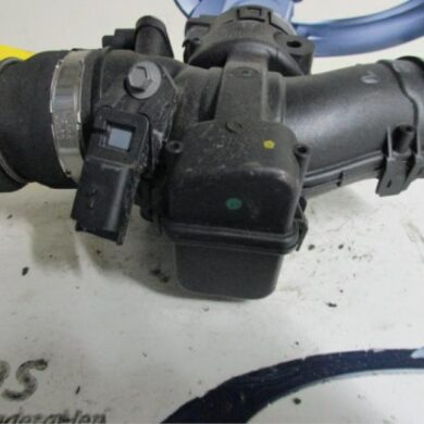 Peugeot 308  Throttle body 9HZ 2008 0345E4