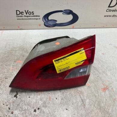 Peugeot 308 1.2 12V e-THP PureTech 130 Taillight, right 2014 9678094880