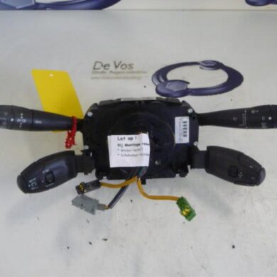 Peugeot 207 1.6 HDi 16V Steering column stalk 2006 624252