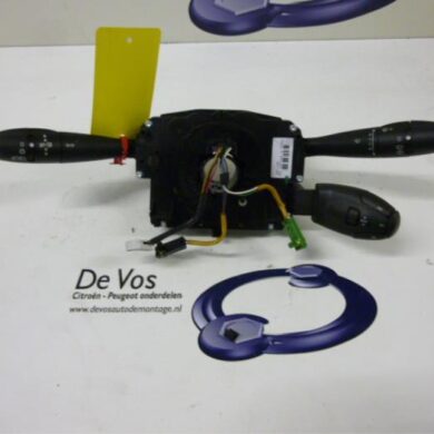 Peugeot 207 1.4 16V Vti Steering column stalk 2008 624258