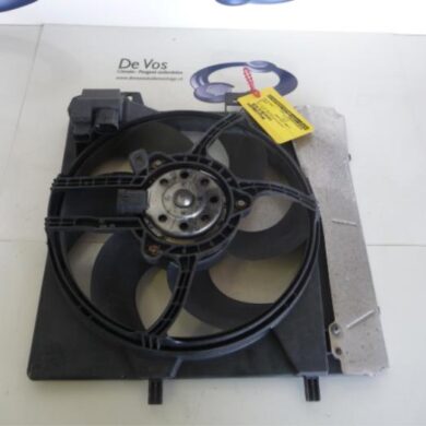 Peugeot 207 1.4 16V Vti Cooling fan housing 2008 1253H6-9675280980