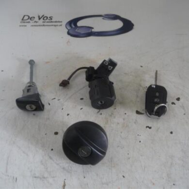 Peugeot 208  Slotenset Cilinder (compleet) 2014 1608682880-1608094980