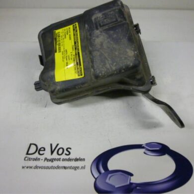 Citroen C3 Picasso 1.6 HDi 16V 90 Relais Houder 2010 654588-654587