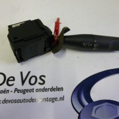 Citroen Saxo 1.4i SX,VSX Wiper switch 1998 6239G6