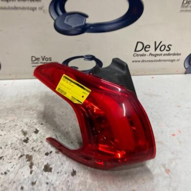 Peugeot 2008  Achterlicht links 2015 9678074280