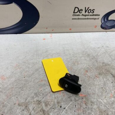 Citroen C2 1.4 Electric window switch 2005 6554L7