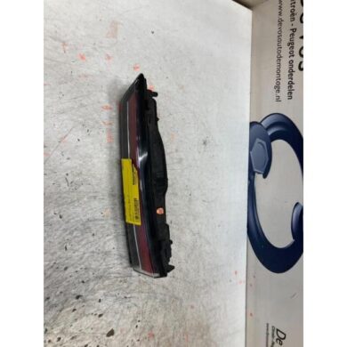Opel Mokka 1.2 Turbo 12V Taillight, right 2021 9833944580