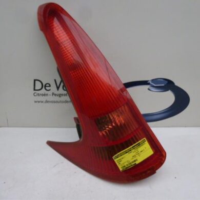 Peugeot 206 1.4 Taillight, left 2003 6350R4