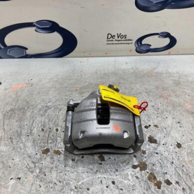 Peugeot 308 1.2 12V PureTech 110 Front brake calliper, left HNP 2022 1610428180-1651764880