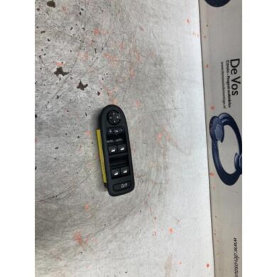 Citroen C3 1.6 16V VTi 120 Combischakelaar ramen 2011 6490AZ