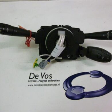 Peugeot 307 1.6 HDi 16V Steering column stalk 2006 6242A6