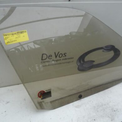 Peugeot 405 1.9 Portierruit 4Deurs rechts-voor 1992 920243