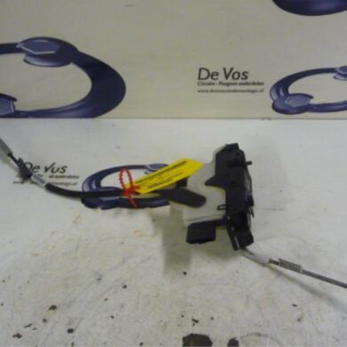 Citroen DS5 2.0 165 HYbrid4 16V Deurslot Mechaniek 4Deurs rechts-voor 2013 9686919180