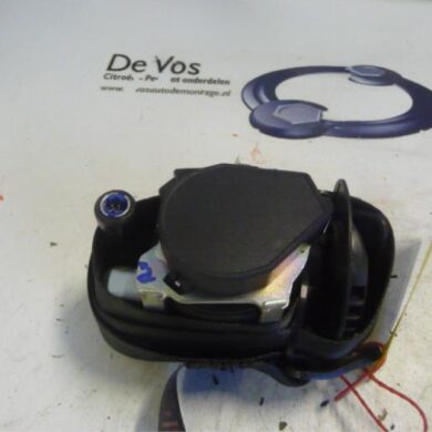 Peugeot 308  Seatbelt tensioner, right 2009 8975K5