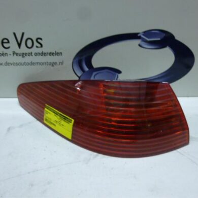 Peugeot 607 2.2 16V Taillight, left 2001 6350N1