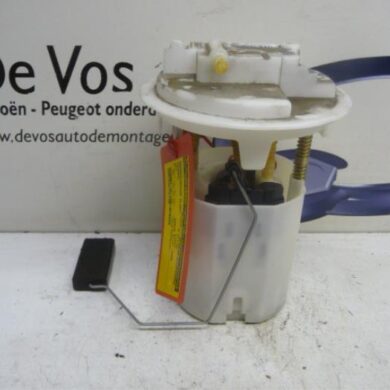 Peugeot 207 1.6 16V Electric fuel pump NFU 2006 1525PY-1525GY