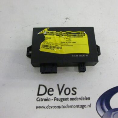 Peugeot 607 2.2 HDi 16V FAP PDC Module 2003 659077