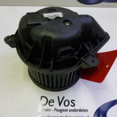 Peugeot 607 2.0 HDiF 16V Kachel Ventilatiemotor 2005 6441K9