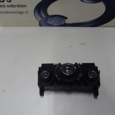 Peugeot 308  Heater control panel 2012 6452S2