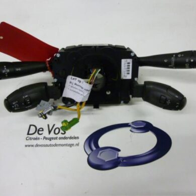 Peugeot 207  Steering column stalk 2006 624251