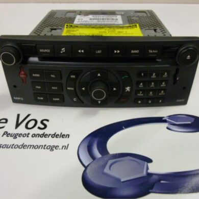 Peugeot 407 2.2 16V Radio CD player 2007 657483-657484
