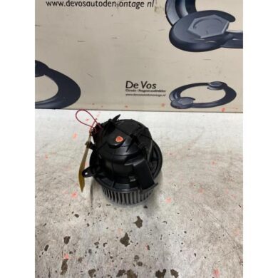 DS Automobiles DS3 Crossback 1.2 12V PureTech 155 Heating and ventilation fan motor 2019 9833380480