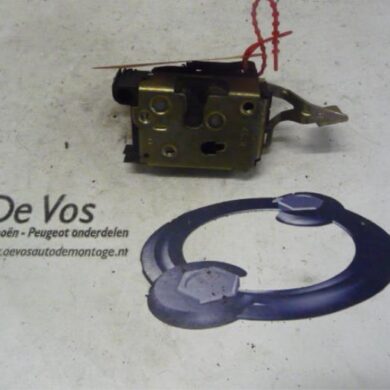 Citroen Jumper 2.5 D 12V Door lock mechanism 2-door, right 1995 9136A7