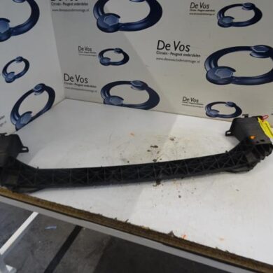 Peugeot 308  Front bumper frame 2011 724009