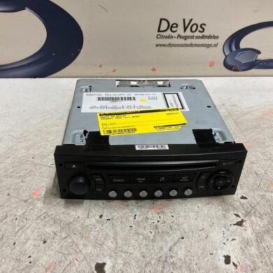 Peugeot 3008  Radio CD Speler 2010 6574PT-6574PV-6574NV-9666967477