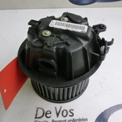 Peugeot 1007 1.4 Heating and ventilation fan motor 2005 6441Q6