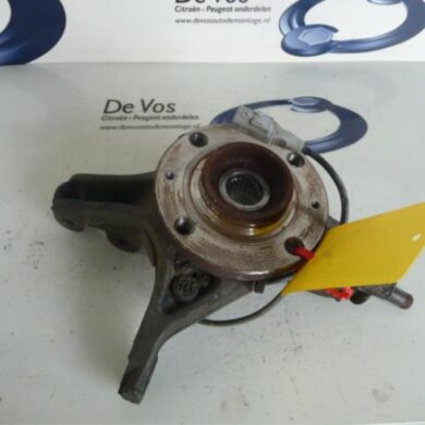 Peugeot Partner 1.6 HDI 90 Knuckle, front right 2012 364796