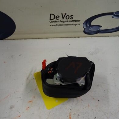 Peugeot 207  Seatbelt tensioner, left 2010 8975W9