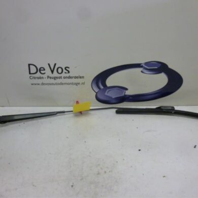 Peugeot 208 1.2 Vti 12V PureTech 82 Ruitenwisserarm voor 2013 1608396380