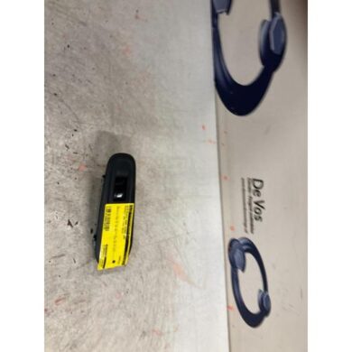 Peugeot 308 1.6 BlueHDi 120 Electric window switch 2014 96762292ZD