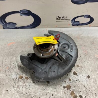 Peugeot 3008  Fusee links-voor 2017 1647857480-1618890980