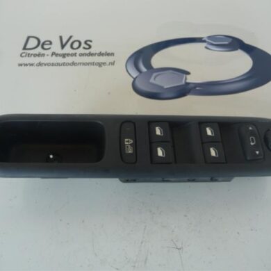Peugeot 3008 2.0 HDiF 16V GT Combischakelaar ramen 2010 6490X5