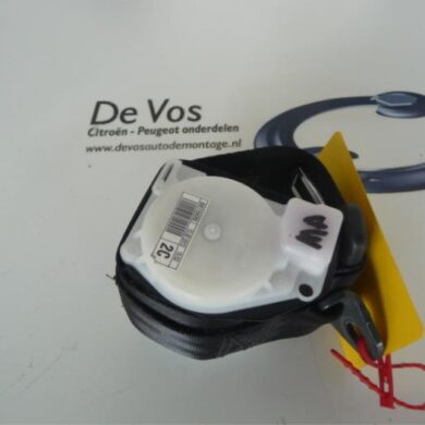 Citroen DS4 1.6 e-HDi 16V 115 Rear seatbelt, centre 2013 8975ZS-8976C3