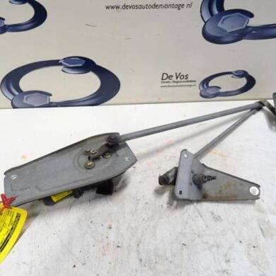 Peugeot Partner 1.9D Front wiper motor 2004 6405L1-6401G0
