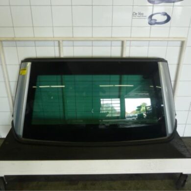 Peugeot 207 1.6 16V Rear window 2008 8345E0-8345C2