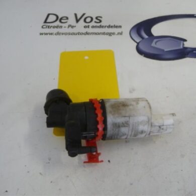 Peugeot Expert  Ruitensproeierpomp voor 2008 643476