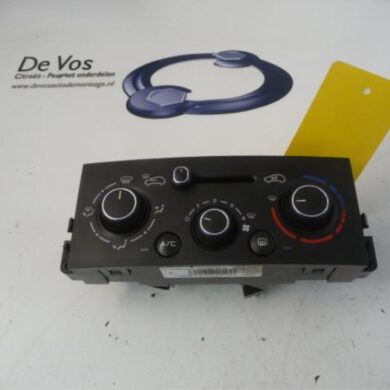 Peugeot 207  Heater control panel 2011 6452Q6