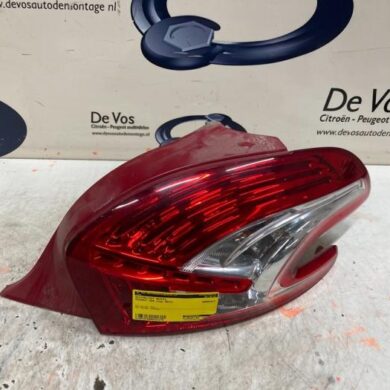 Peugeot 208 1.6 Vti 16V Achterlicht rechts 2014 9672628380