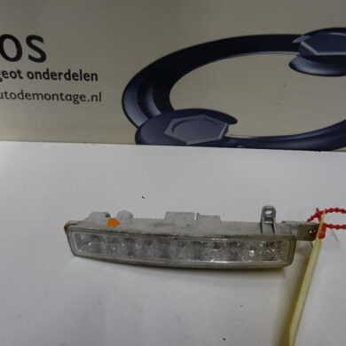 Peugeot 107 1.0 12V Dagrijverlichting links 2013 9677409380