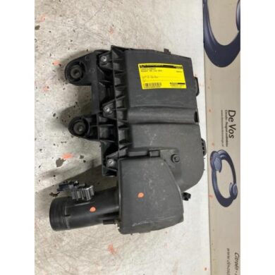 Peugeot 308 1.5 BlueHDi 130 Air box YHZ 2018 9828002080