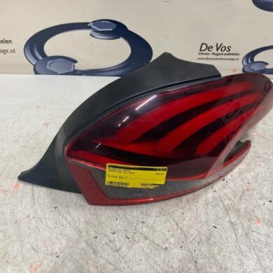 Peugeot 208 1.6 Blue HDi 75 Achterlicht rechts 2016 9810430580-9825601180