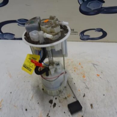 Citroen C1 1.0 12V Electric fuel pump CFA 2008 1525GE